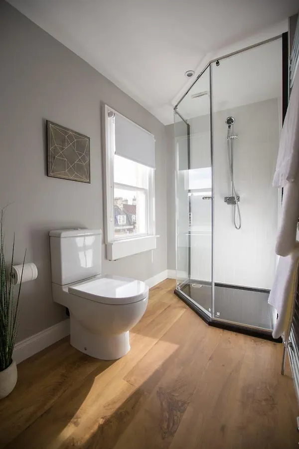 באת' Osric Apartment